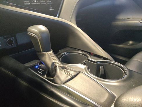 Used 2019 Toyota Camry SE image 26