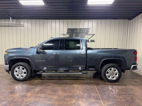 Used 2020 Chevrolet Silverado 2500 LTZ AWD/4WD image 3