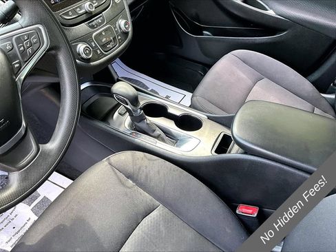 Used 2022 Chevrolet Malibu LS w/ Driver Confidence Package II FWD image 11