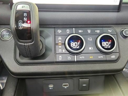Used 2023 Land Rover Defender 110 75th Limited Edition image 46