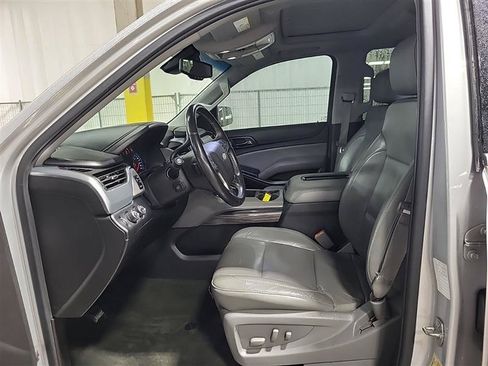 Used 2015 Chevrolet Tahoe LT w/ Luxury Package AWD/4WD image 9