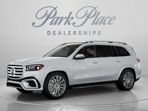 New 2026 Mercedes-Benz GLS 580 4MATIC image 2