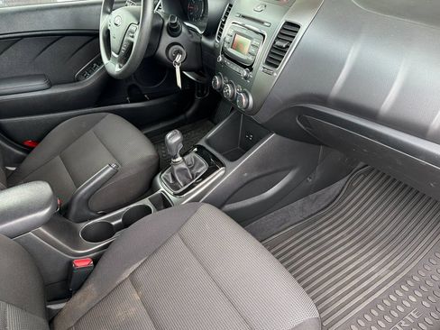 Used 2018 Kia Forte LX FWD image 17