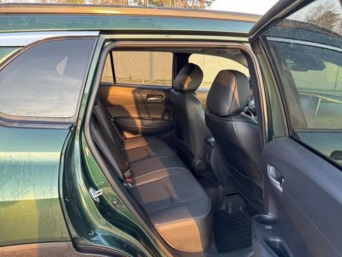 Used 2023 Toyota Corolla Cross XLE image 8