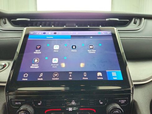 Used 2022 Jeep Grand Cherokee L Limited image 34