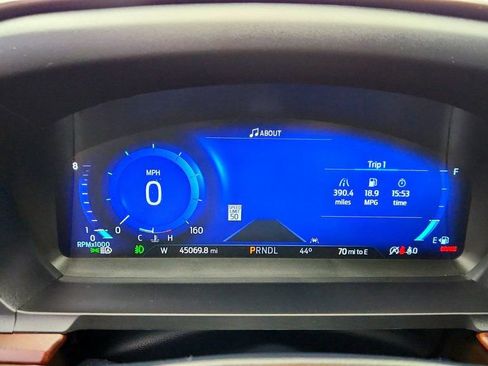 Used 2023 Ford Explorer King Ranch w/ Technology Package AWD/4WD image 15