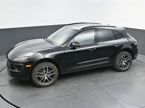 New 2026 Porsche Macan image 39