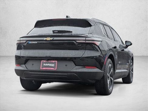 New 2026 Chevrolet Equinox EV LT image 5