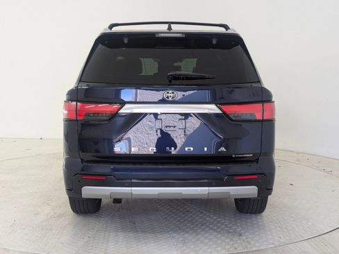 Used 2025 Toyota Sequoia Capstone image 10