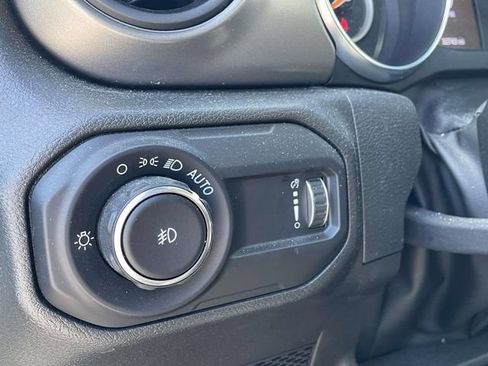 Used 2023 Jeep Wrangler Sport AWD/4WD image 29