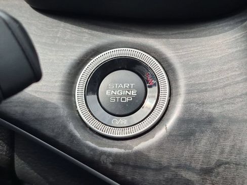 Used 2022 Jeep Grand Cherokee Limited RWD image 26