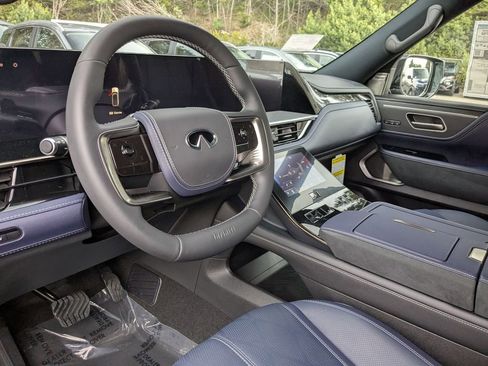 New 2026 INFINITI QX80 SPORT w/ Sport Exterior Package image 14