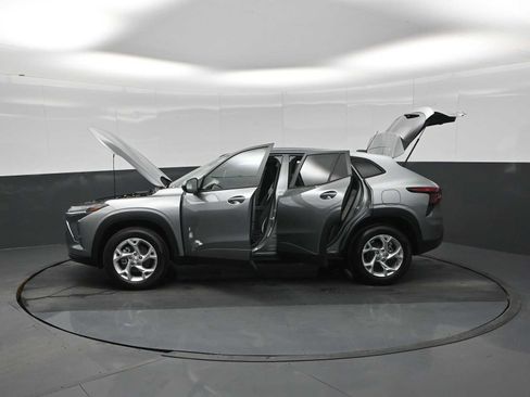 New 2026 Chevrolet Trax LS w/ LS Convenience Package image 39