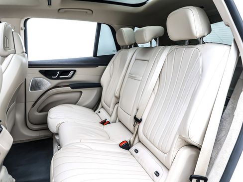 Certified 2023 Mercedes-Benz EQS 450+ SUV image 11