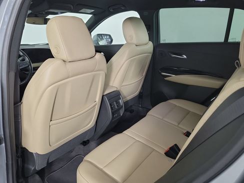 Certified 2024 Cadillac XT4 Luxury FWD image 12
