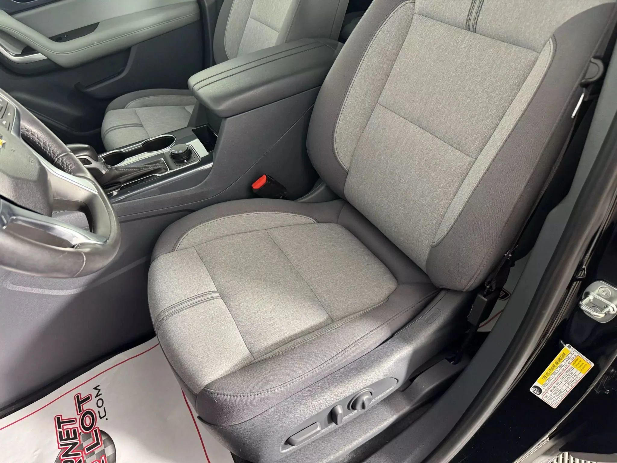 Used 2020 Chevrolet Blazer LT FWD image 32