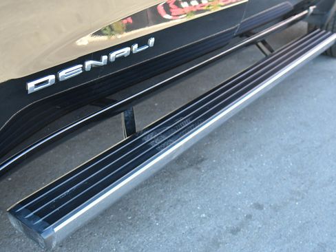 Used 2023 GMC Sierra 1500 Denali w/ Denali Reserve Package image 16