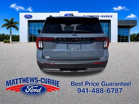 New 2026 Ford Explorer Active w/ Active Comfort Package RWD image 5