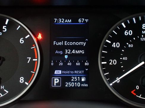 Used 2024 Nissan Sentra S FWD image 16