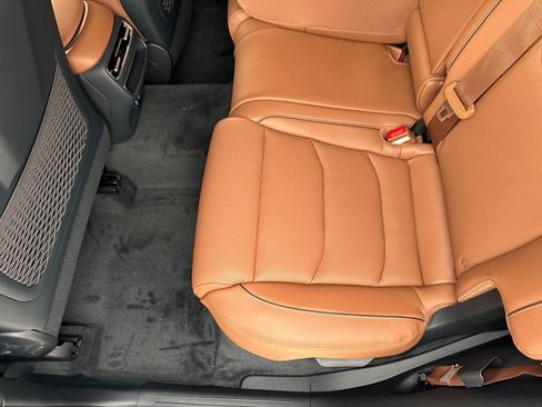 New 2026 Genesis GV70 2.5T Advanced image 14