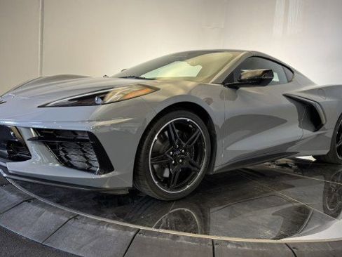 Used 2024 Chevrolet Corvette Stingray Premium Cpe w/ Z51 Performance Package RWD image 23