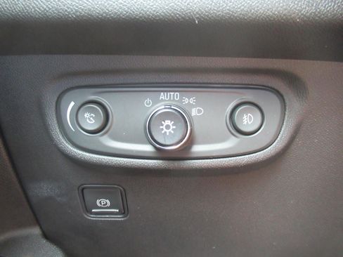 Used 2020 GMC Terrain SLT w/ Preferred Package FWD image 21