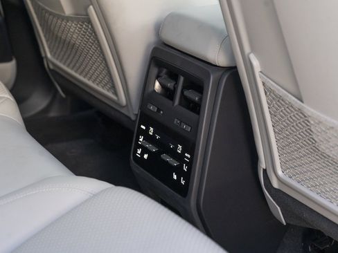 Used 2025 Porsche Macan 4S Electric image 44