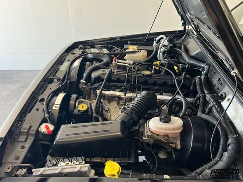 Used 2001 Jeep Cherokee Limited AWD/4WD image 16