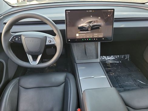 Used 2025 Tesla Model 3 RWD image 4