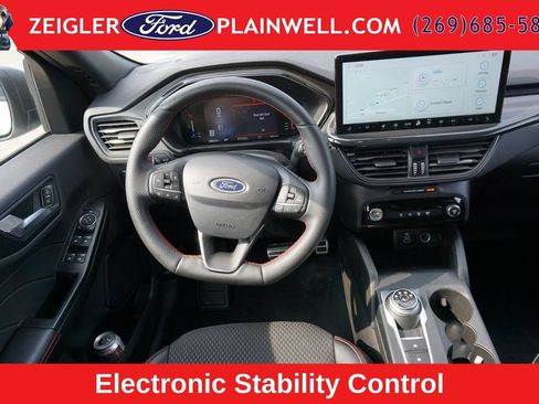 Used 2024 Ford Escape ST-Line w/ Tech Pack #1 AWD/4WD image 13