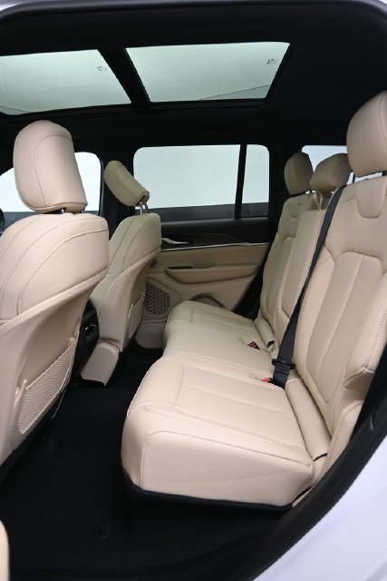 New 2027 Jeep Grand Cherokee Limited AWD/4WD image 8
