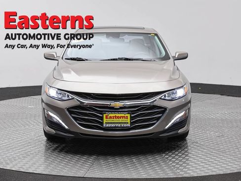 Used 2024 Chevrolet Malibu LT FWD image 2