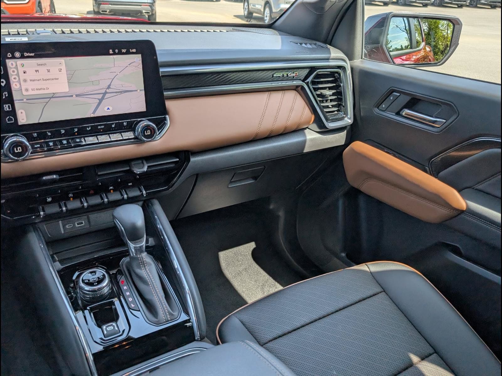 Used 2025 GMC Canyon AT4 w/ Technology Plus Package AWD/4WD image 9