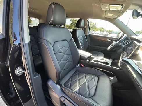 New 2026 Volkswagen Atlas SE FWD image 30