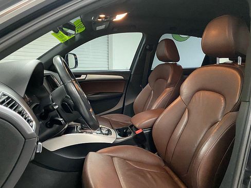 Used 2017 Audi Q5 2.0T Premium Plus w/ Technology Package image 10