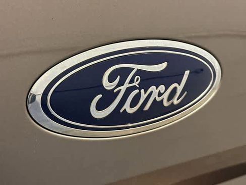 Used 2019 Ford F150 XLT w/ Equipment Group 302A Luxury AWD/4WD image 25