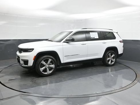 Used 2021 Jeep Grand Cherokee L Limited RWD image 30