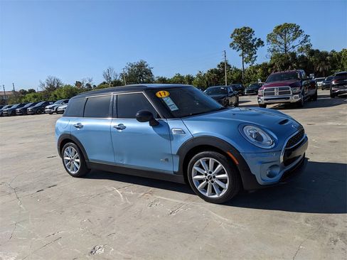 Used 2017 MINI Cooper Clubman S image 2