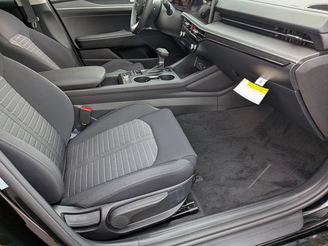 New 2026 Kia K5 LXS FWD image 24