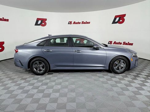 Used 2022 Kia K5 LX FWD image 8
