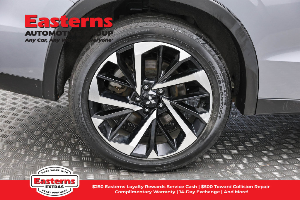 Used 2023 Mitsubishi Outlander SE AWD/4WD image 32