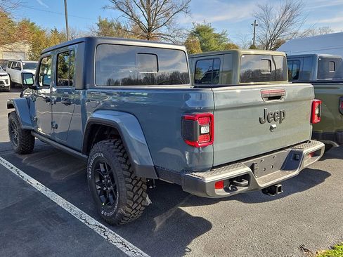 New 2026 Jeep Gladiator Sport AWD/4WD image 3