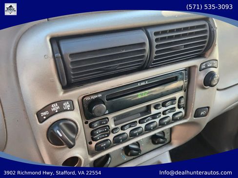 Used 2003 Ford Explorer Sport Trac XLS AWD/4WD image 22