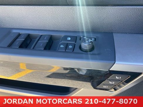 Used 2022 Toyota Tundra Limited image 39