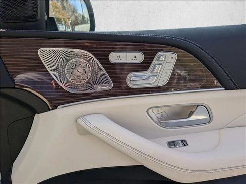 Certified 2023 Mercedes-Benz GLS 580 4MATIC image 22