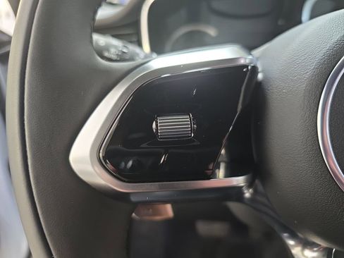 Used 2023 Jaguar F-PACE S image 18