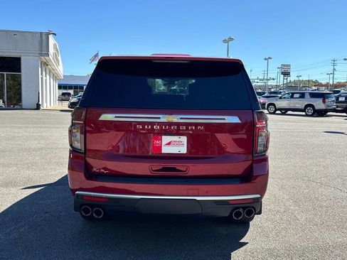 Certified 2024 Chevrolet Suburban High Country w/ Advanced Technology Package image 5