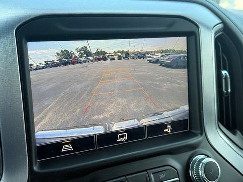 Used 2021 GMC Sierra 1500 SLT w/ SLT Premium Plus Package AWD/4WD image 5