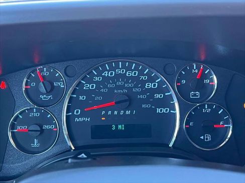 New 2025 Chevrolet Express 2500 RWD 2500 Regular Wheelbase WT w/ Chrome Appearance Package image 10