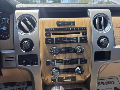 Used 2011 Ford F150 Lariat w/ Lariat Chrome Pkg AWD/4WD image 16